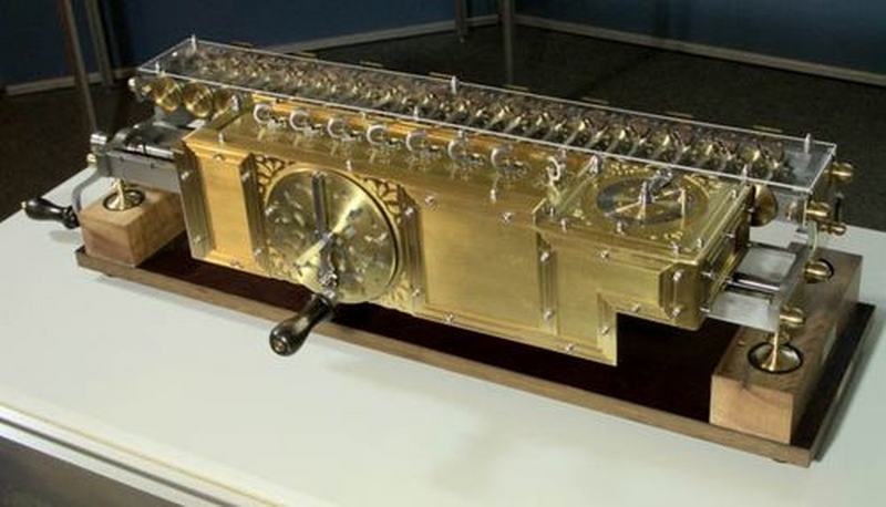 File:Leibniz reckoner.png